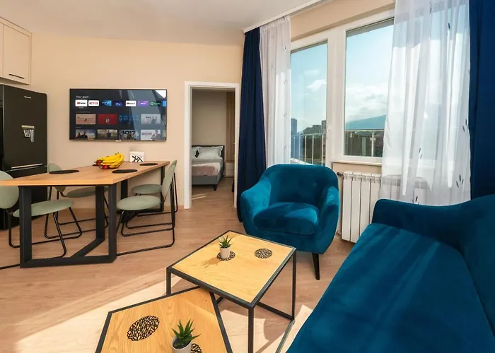 2 Bedrooms, Parking, Balcony With A View Apartment