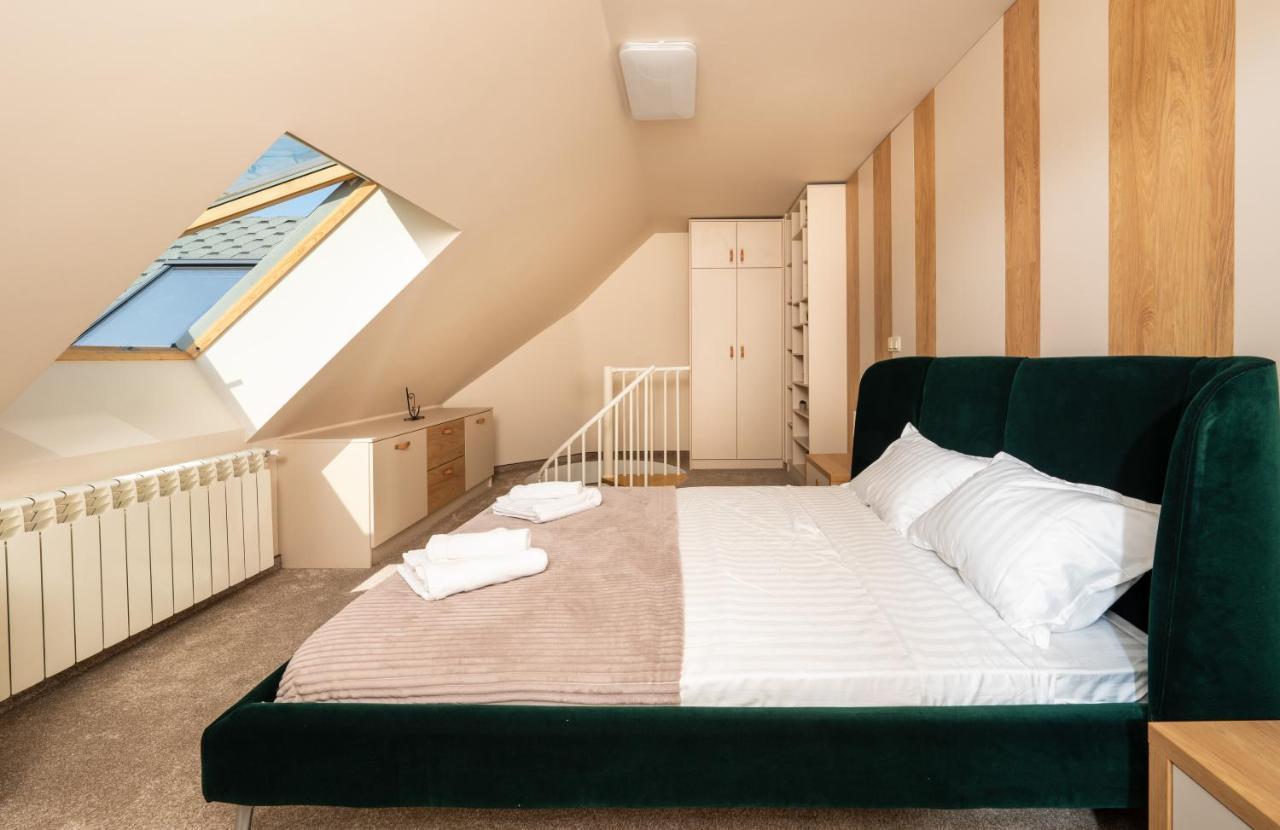 2 Bedrooms, Parking, Balcony With A View Appartamento Sofia